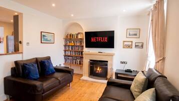 TV, fireplace, offices