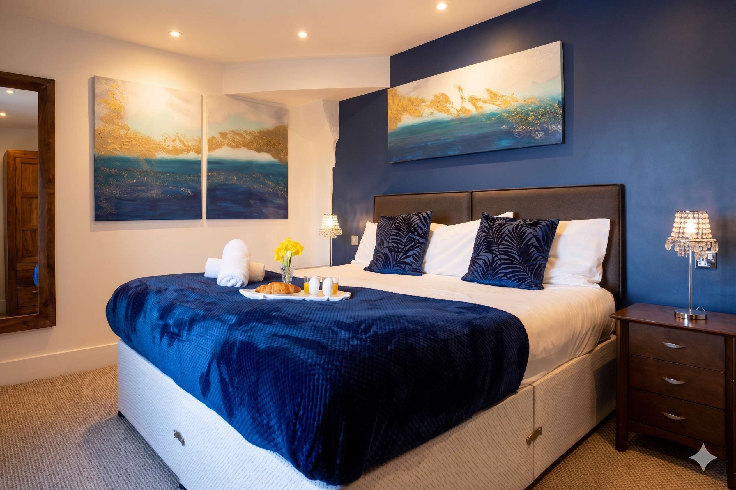 3 bedrooms, iron/ironing board, WiFi, bed sheets