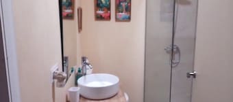 Detached villa with swimming pool