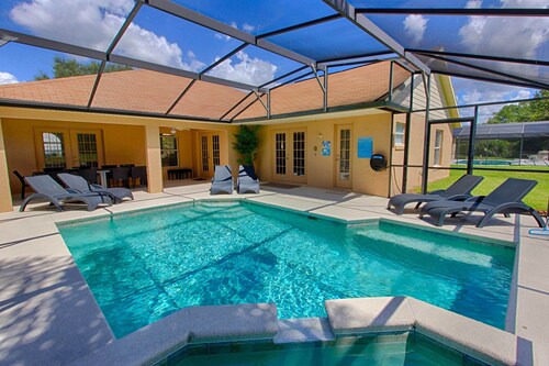 Luxury decorated villa with amazing view, private pool and spa