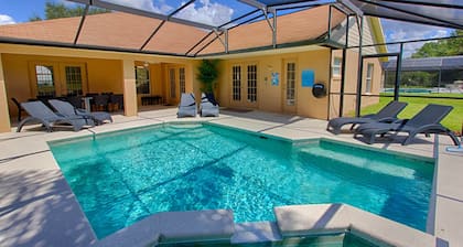 Luxury decorated villa with amazing view, private pool and spa