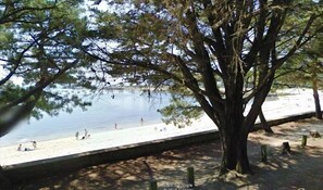 Na praia