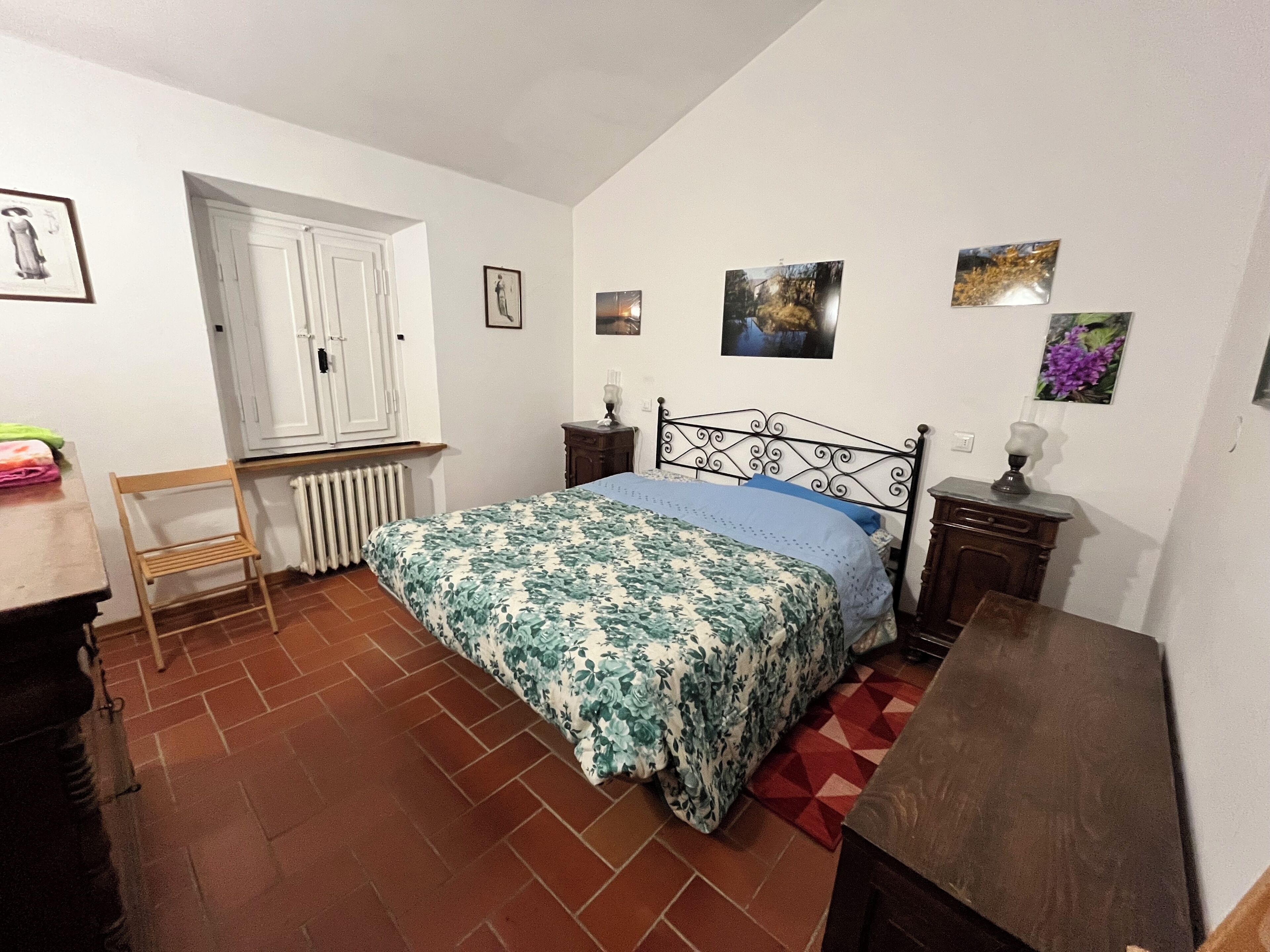 3 dormitorios, tabla de planchar con plancha, wifi gratis y ropa de cama