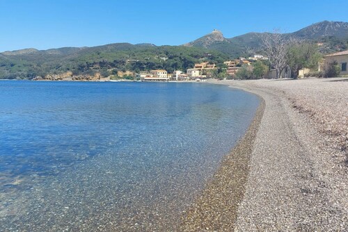Villa Giolù: appartement corail à 200m de la mer, réduction sur le ferry BlueNavy