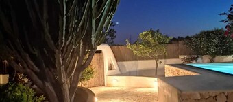Beautiful Villa with swimming pool in Ibiza town.
