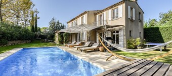Charming Villa in a guarded estate, beautiful private pool