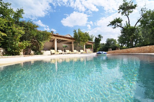Secluded wonderful Villa, 50m2 pool, perfect for families and large groups
