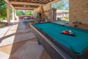 Terrace/patio - Secluded wonderful Villa, 50m2 pool, perfect for families and large groups (Pazin)