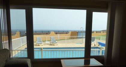 Beautiful Villa, Panoramic Sea Views, 3 bedrooms, heated pool, Roof Terrace, BBQ