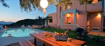 Villa Amaryllis is the ultimate booking option for couples, families and friends