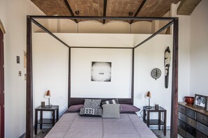 2 dormitoris, planxa i posts de planxar, un bressol de viatge i wifi 