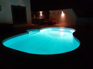 Outdoor pool, a heated pool - Tranquil setting, sea view, heated pool & Hot Tub, sub-tropical garden. (Playa Blanca)