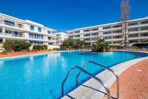 Outdoor pool - Marina de Lagos Apartment (Lagos)