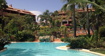 Apartment with 5 Pools, Very Peaceful, High Standard, close to GOLF course