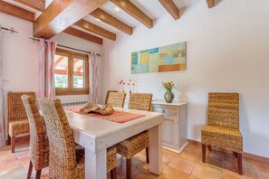 Dining - Quiet villa with private pool near to Pollensa .  WI-FI .Balinese bed. (pollensa)