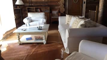 TV, DVD player, stereo