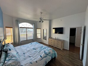 4 bedrooms, in-room safe, iron/ironing board, travel cot