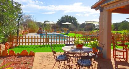 Son Antem, Klimaanlage Wi-fi, Pool, Garten, 8 km vom Strand Cala Blava