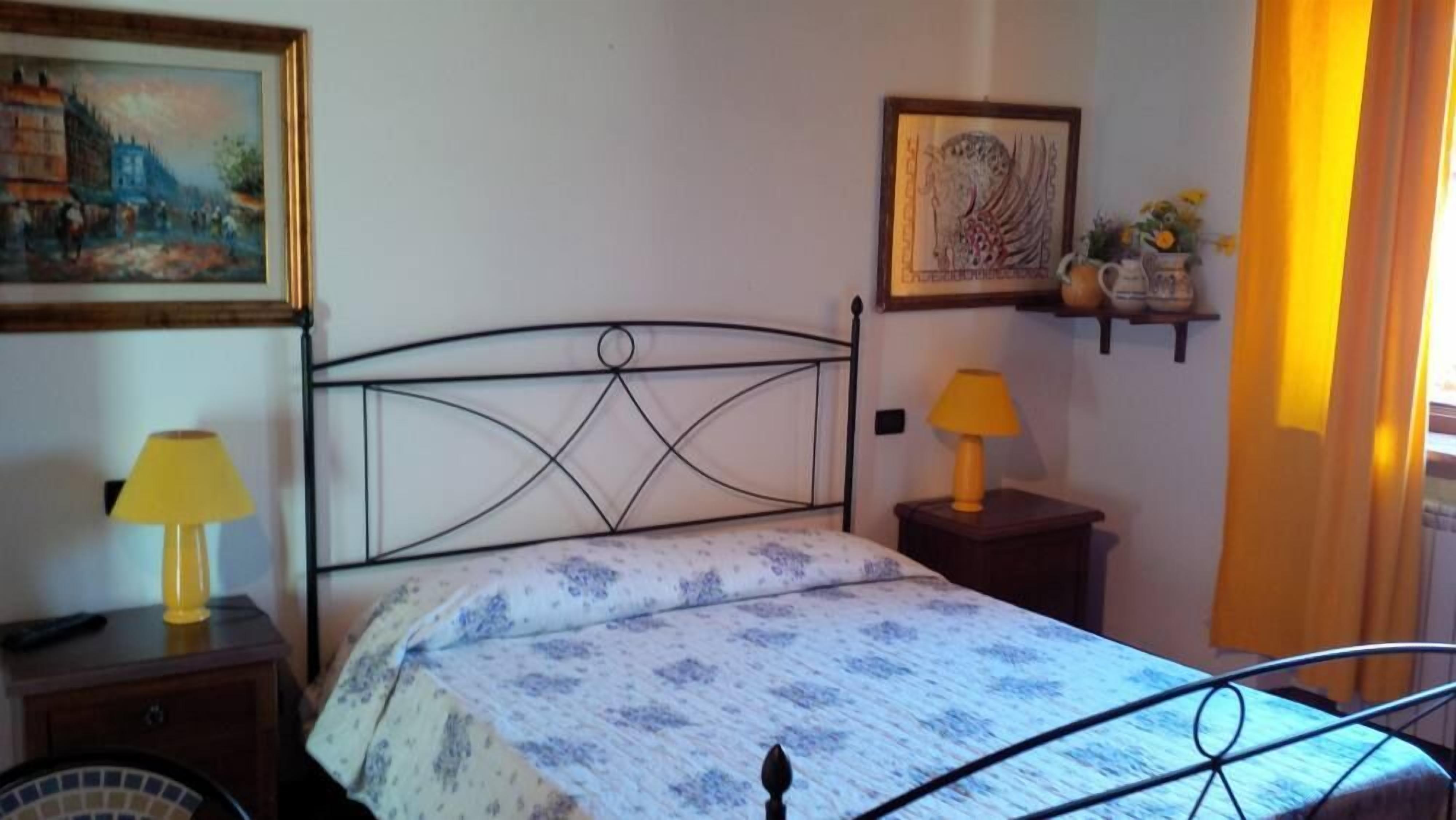 CAPALBIO 5 'MARE: VILLA + DEPENDANCE PINGPONG POOL