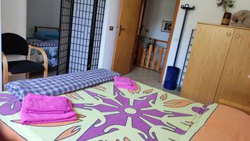 2 Schlafzimmer, Bügeleisen/Bügelbrett, WLAN, Bettwäsche