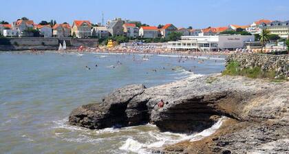 House with garden near Pontaillac beach (surf school + casino)