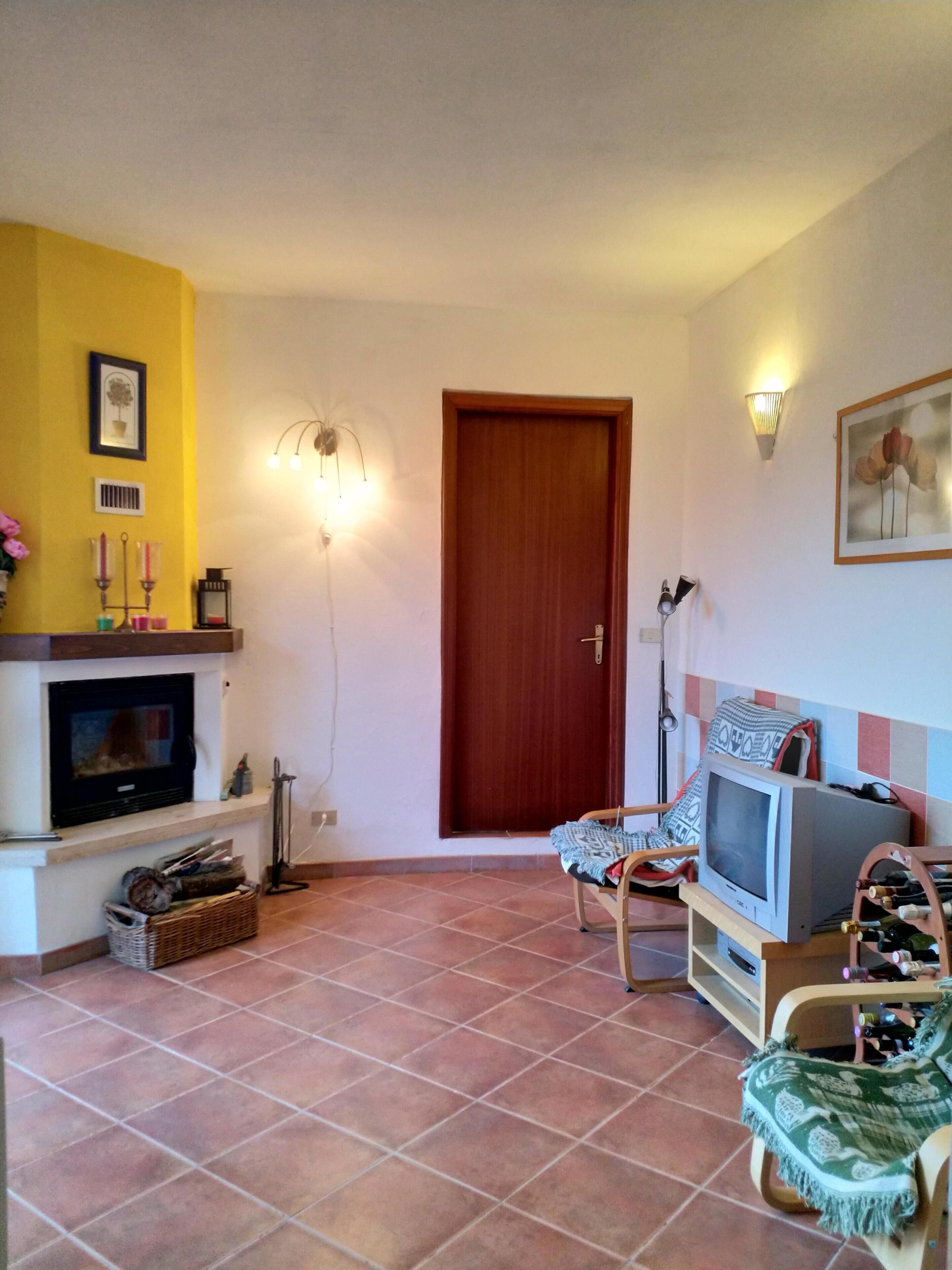 Villa in collina con fantastica vista sulla campagna Regione del Nizza Monferrato