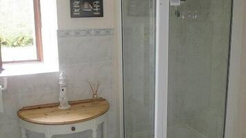 Bathtub, soap, toilet paper