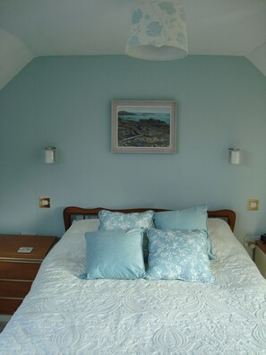 4 Schlafzimmer, Bügeleisen/Bügelbrett, kostenloses WLAN, Bettwäsche