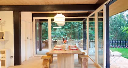 Talo uima-altaalla 8 minuutin päässä rannalta, ilmainen wifi