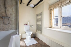 Ensemble douche/baignoire, sèche-cheveux, serviettes fournies, savon