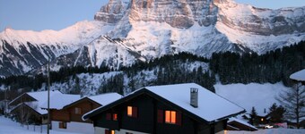 Portes du Soleil (CH), idyllic chalet, ski-in ski-out, 6+2 pers, winter summer