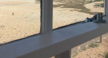 3 bedroom Coastguard Cottage on Camber Sands