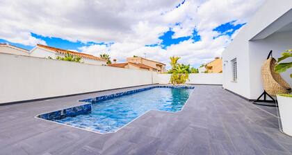 COZY ET SUNNY individuelle avec piscine privée.