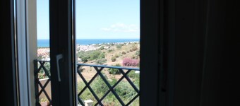 Villa 5 bedrooms  near beach with private heated pool