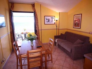 Télévision à écran plat