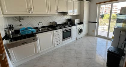 Luxury 7 Star Apartment With Free WiFi Internet