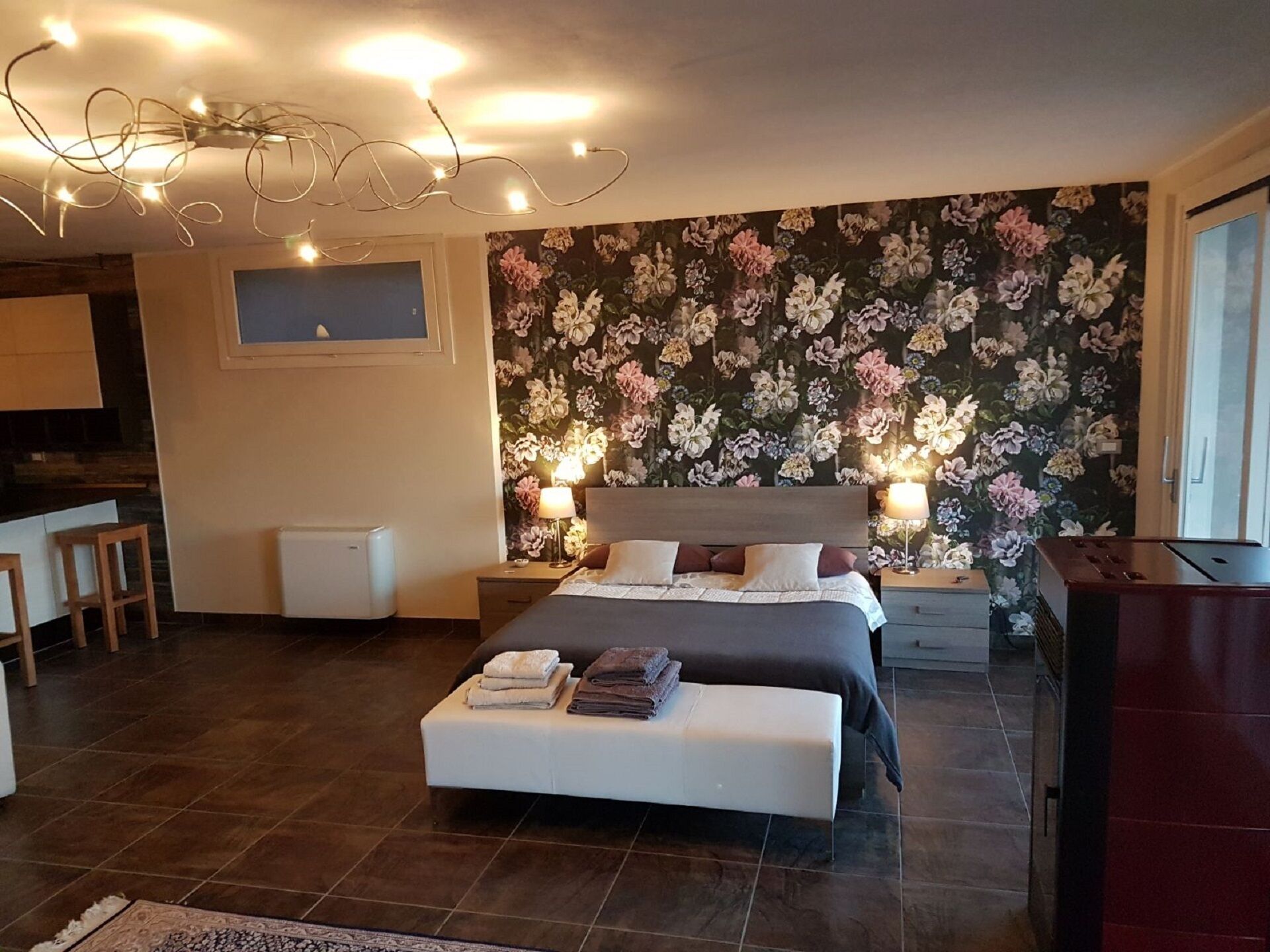 Confinedeisanti B&B Apartment 8 beds