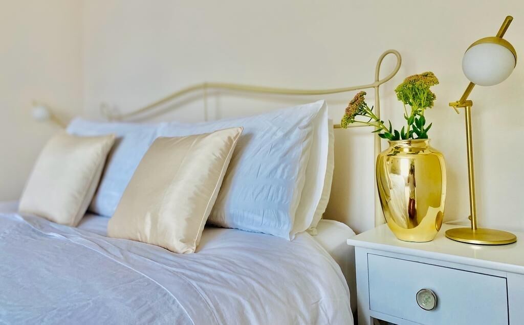 With Garden & Fast Access to Central London & Heathrow Airport