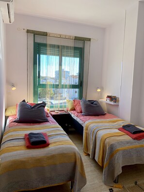 2 soverom, strykejern/-brett, wi-fi (inkludert) og sengetøy