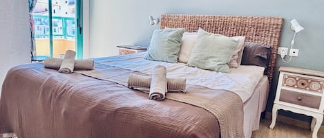2 habitaciones, tabla de planchar con plancha y wifi gratis