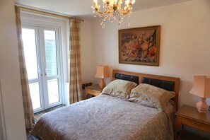 9 chambres, fer et planche à repasser, Wi-Fi, literie fournie