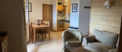 Älytelevisio, DVD-soitin, stereot