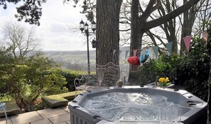 Outdoor spa tub - Outstanding Large Period Property With Breath Taking Views Sleeping Up To 19 (Matlock)