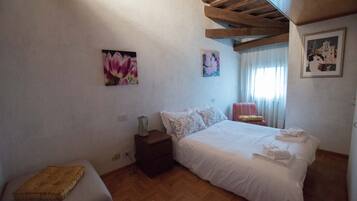 1 camera, ferro/asse da stiro, Wi-Fi, lenzuola