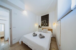 3 bedrooms, iron/ironing board, free WiFi, bed sheets - TD Casa Fusella with Panoramic Pool and sea view (Polignano a Mare)