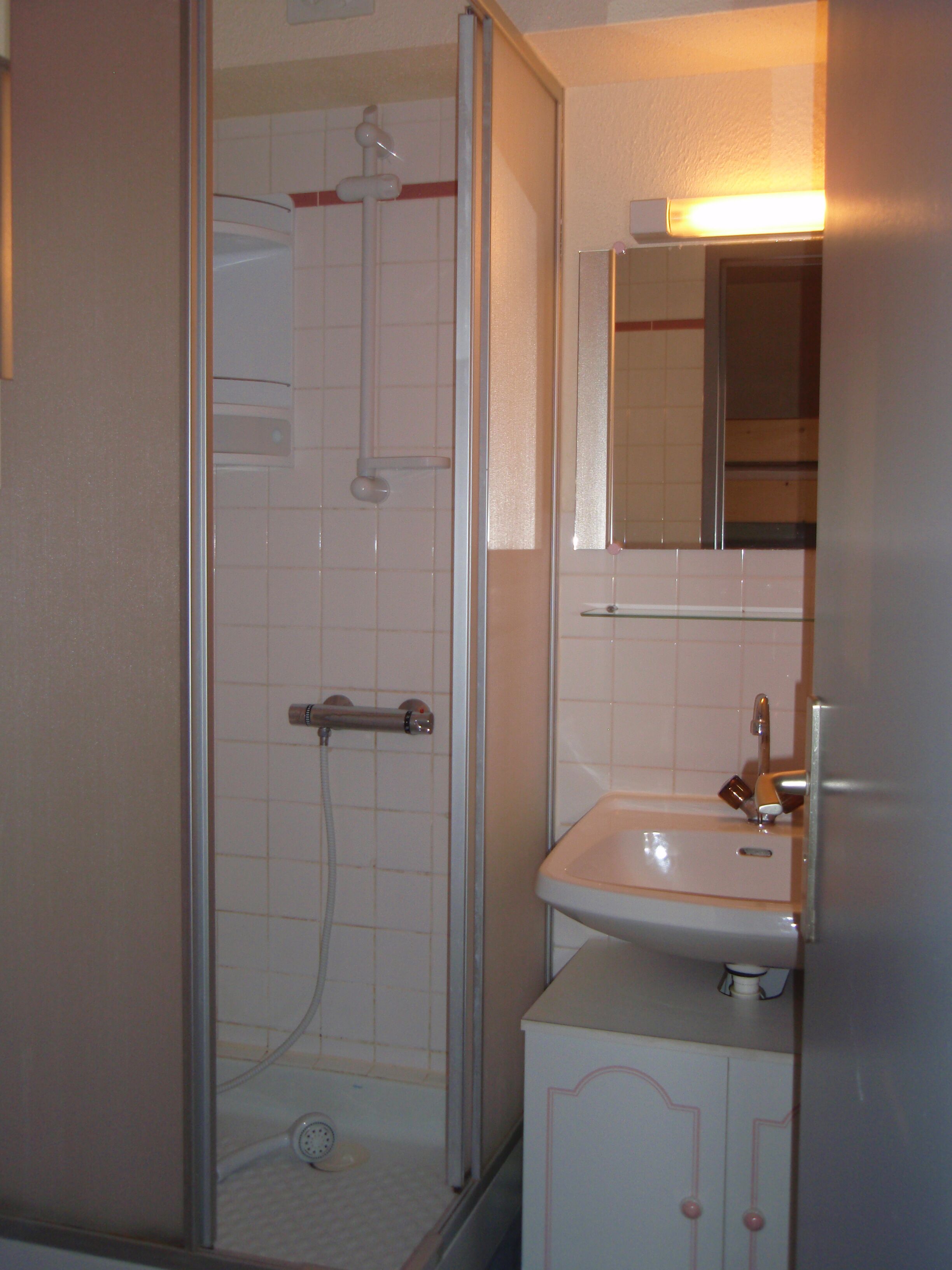 apartment 4-6 people