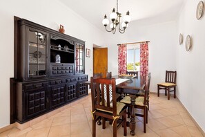 Dining - Villa Bia OCV - Private Pool (Albufeira)