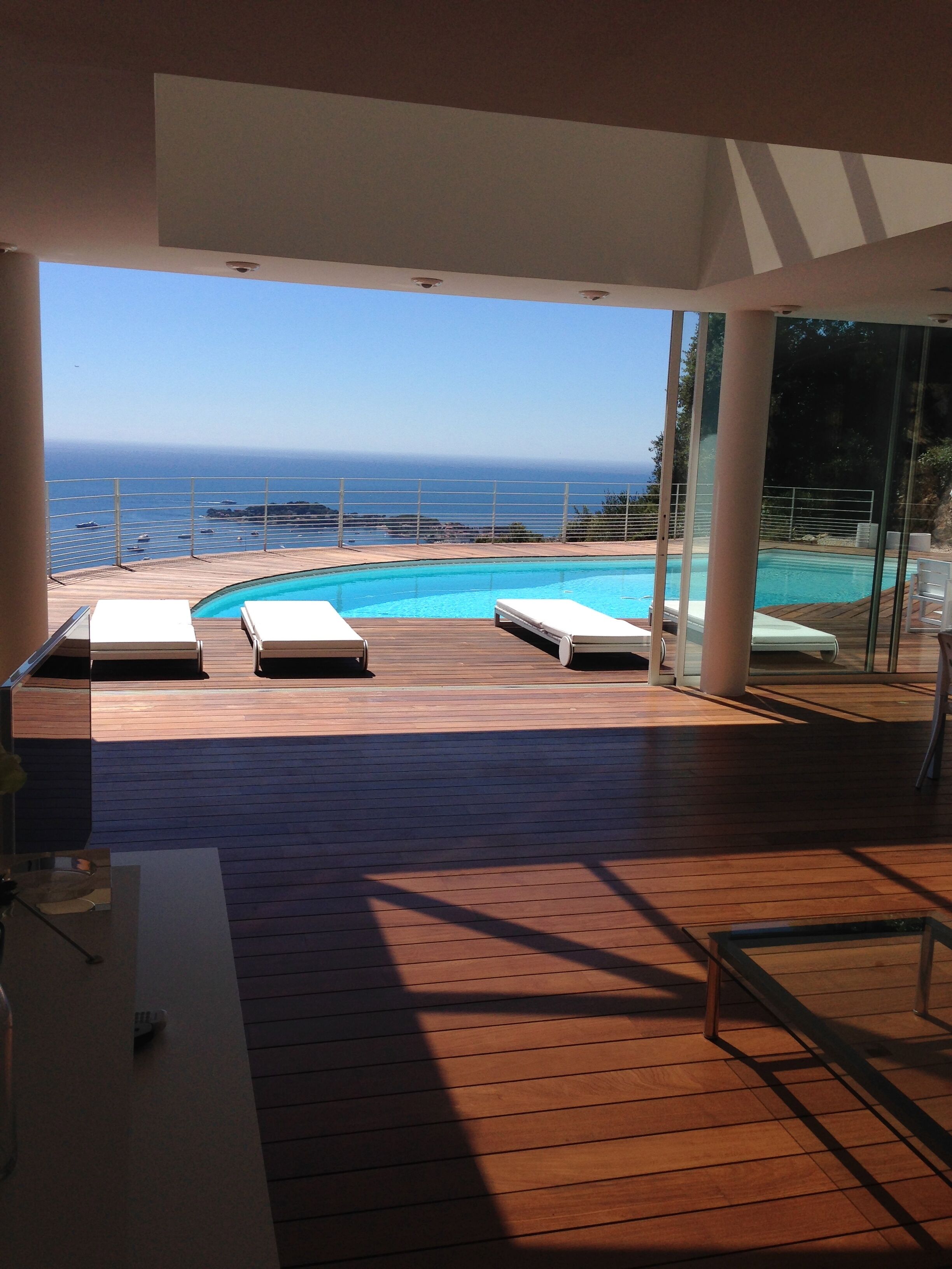 Et oppvarmet basseng