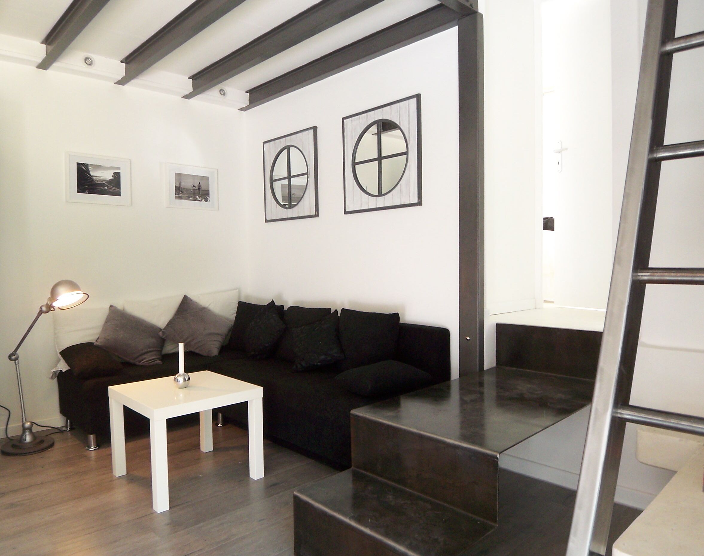 Télévision, cheminée