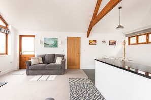 Interior - Combermere Cottage, Bude, glimpses of canal & Sea (Bude)